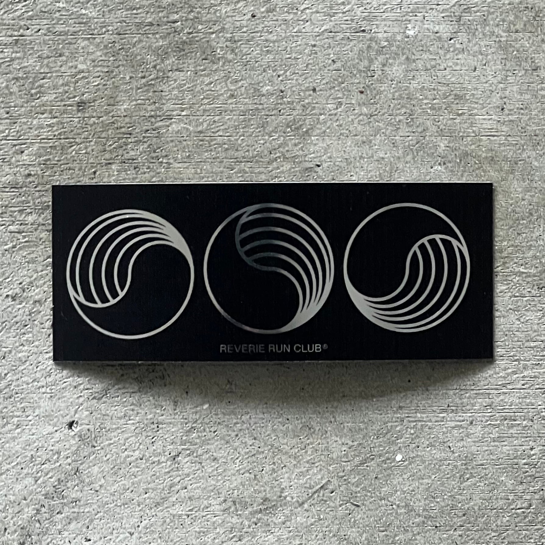 TRI-ORB REFLECTIVE STICKER